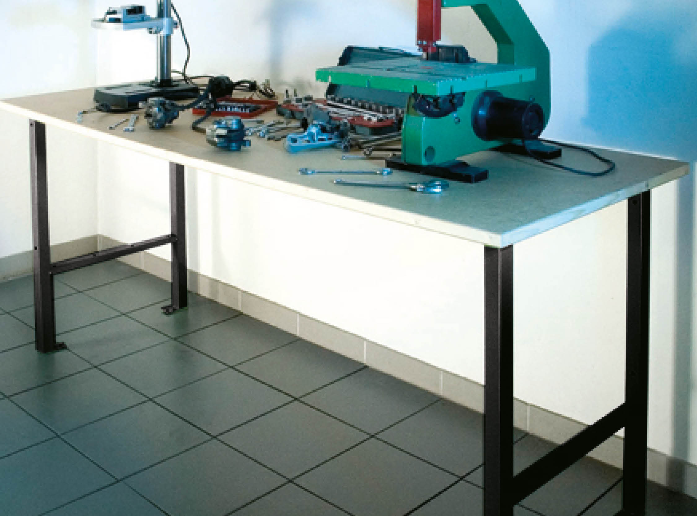 Trestles/Workroom/WorkbenchlegEpoxy